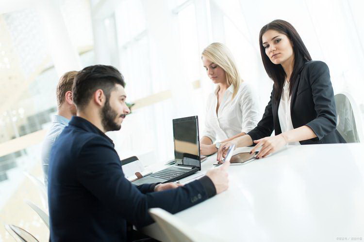 公关交际与职场礼仪意义