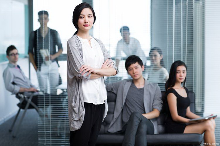 工伤后意外伤害保险怎么报